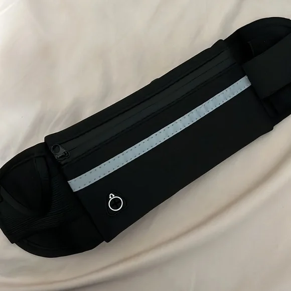 🆕 Niykee Heaton Naturyl Y2K Tactical Crossbody Waist Pack - Picture 4 of 4